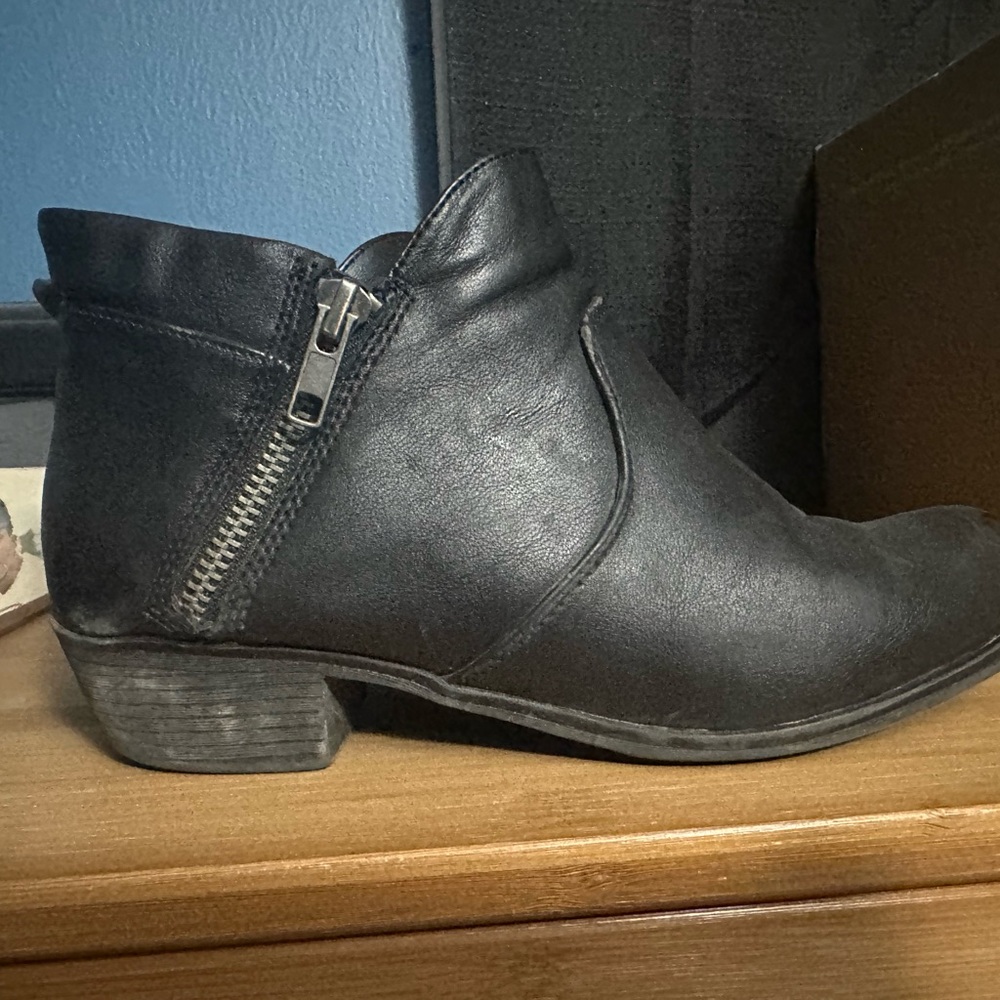 Sleek Black Ankle Booties with Side Zipper